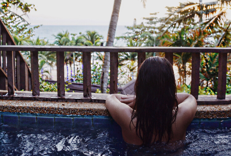 Tipps zur Hotelbuchung: Andaman White Beach Resort; Pool